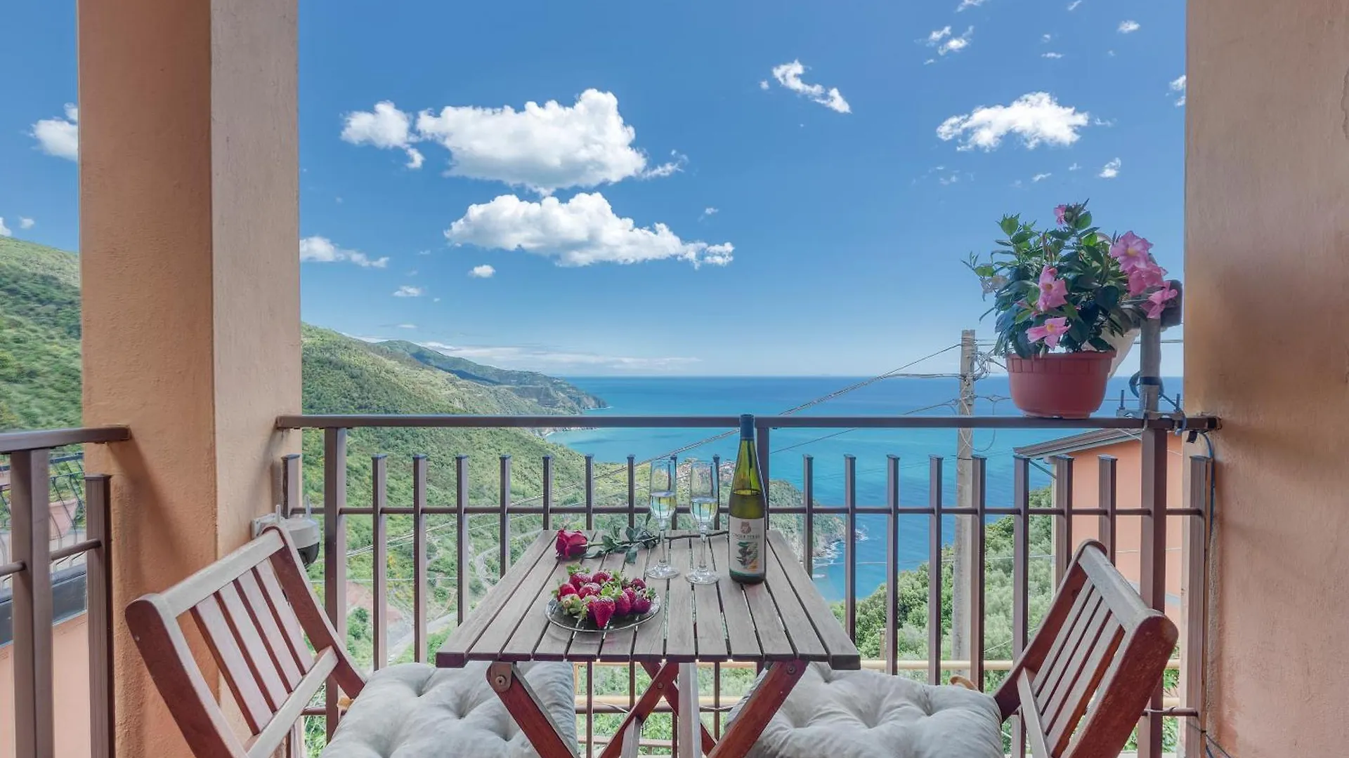 Holiday home Maison Michelle - Homy 5 Terre Vernazza Italy