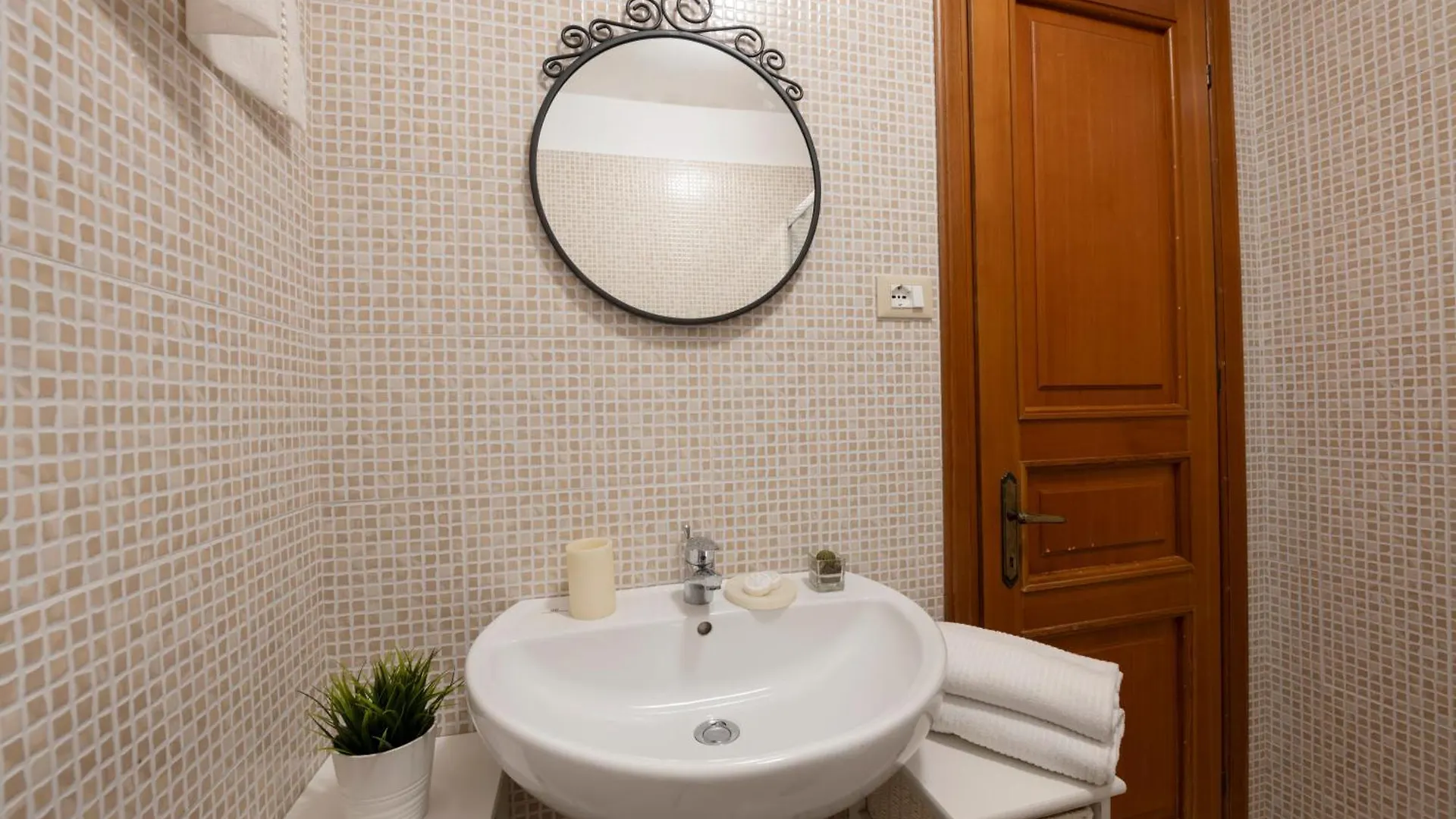 Maison Michelle - Homy 5 Terre Vernazza Italy
